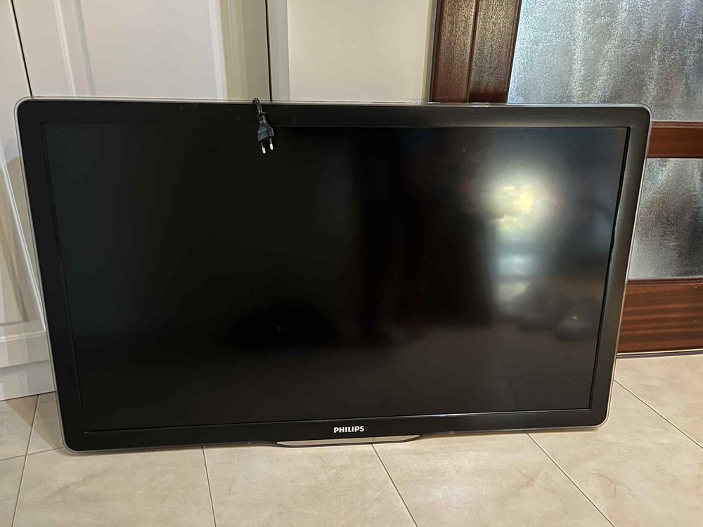 Telewizor LCD Philips 42'' 42PFL7655H/12 z technologią Ambilight