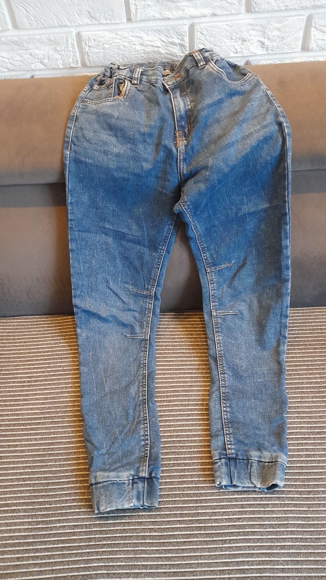 Spodnie chłopięce 152cm