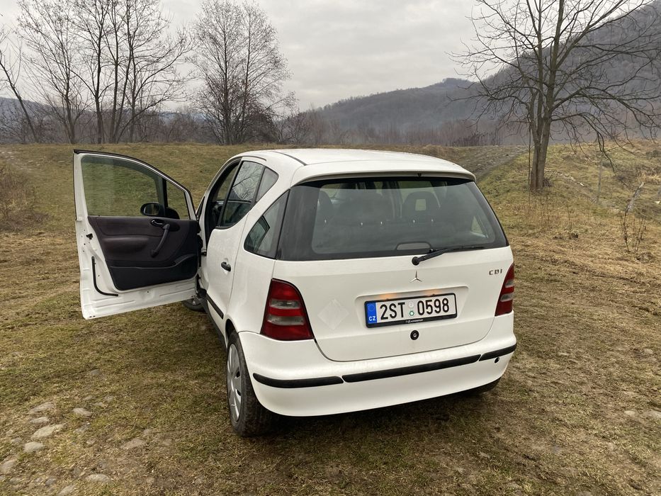 Автомобіль Мерседес