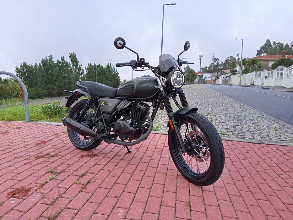 Keeway X-LIGHT 125cc(práticamente nova)