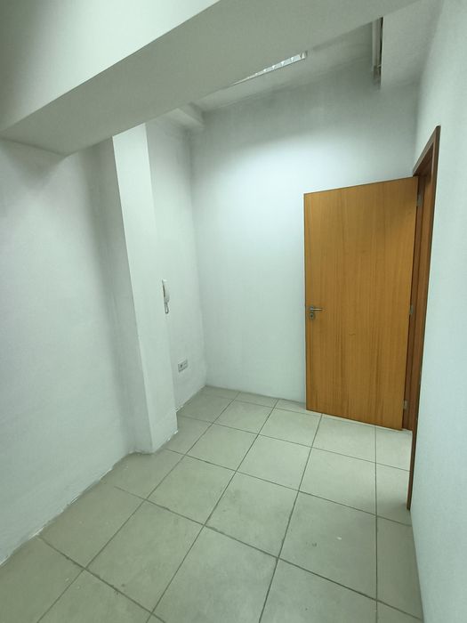 Alugo gabinetes/escritórios