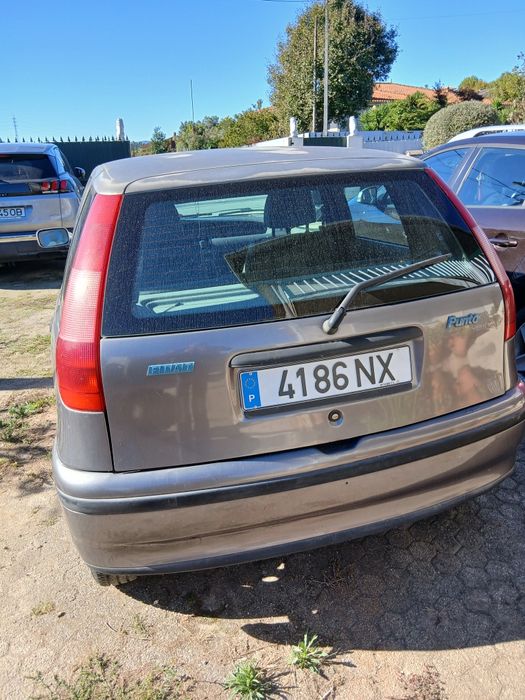Fiat punto de 99