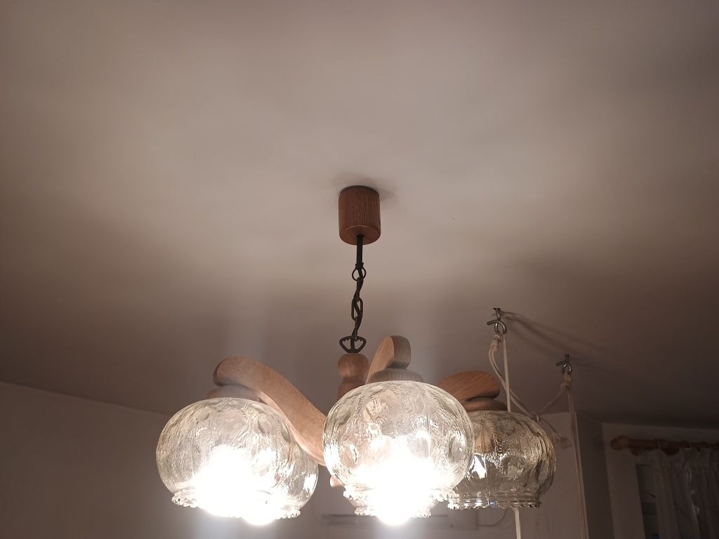 Żyrandol bębowy. Stary, solidny.