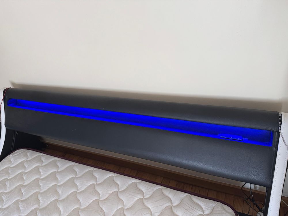 Cama casal com led