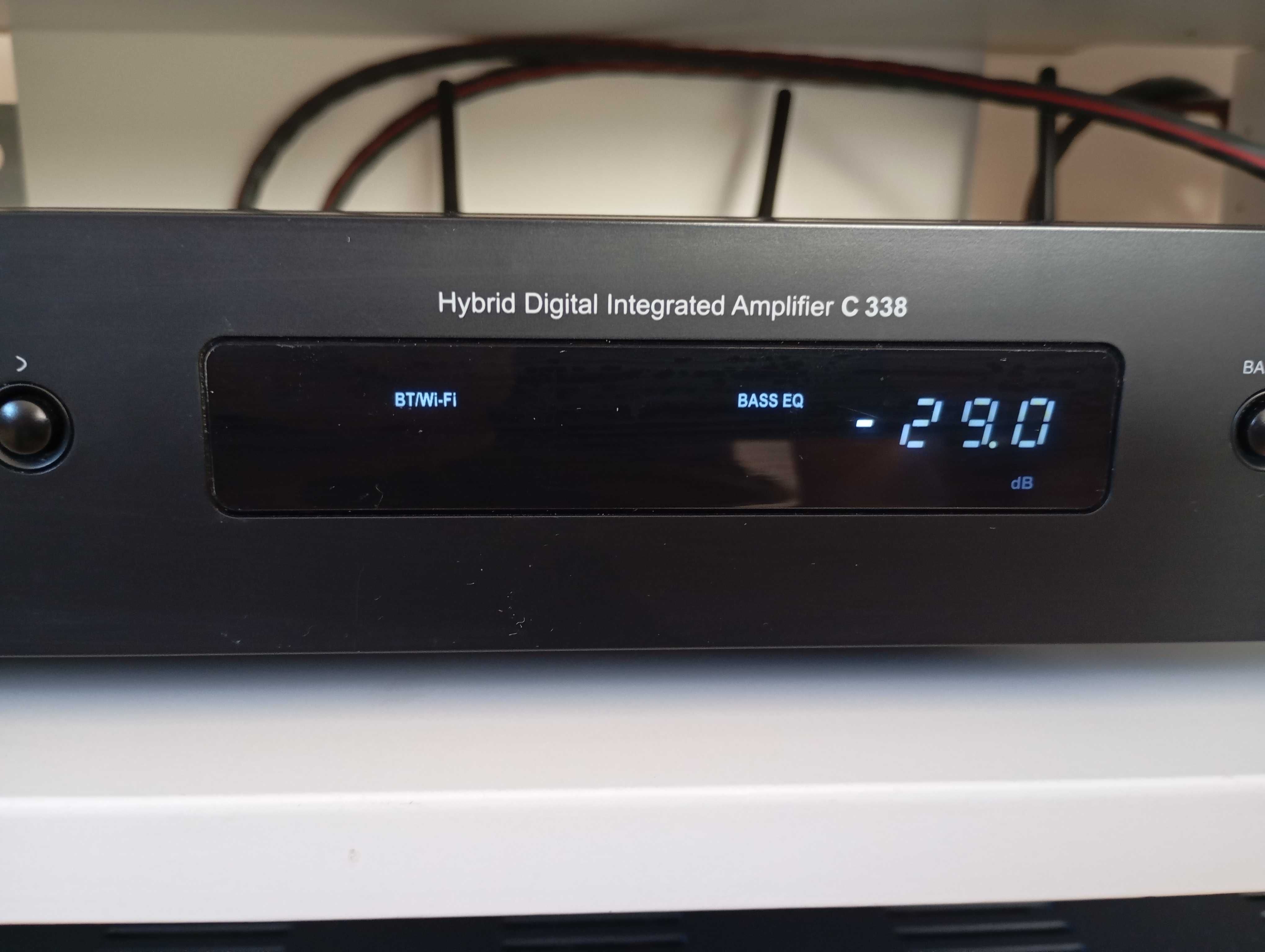 NAD C338  wzmacniacz zintegrowany