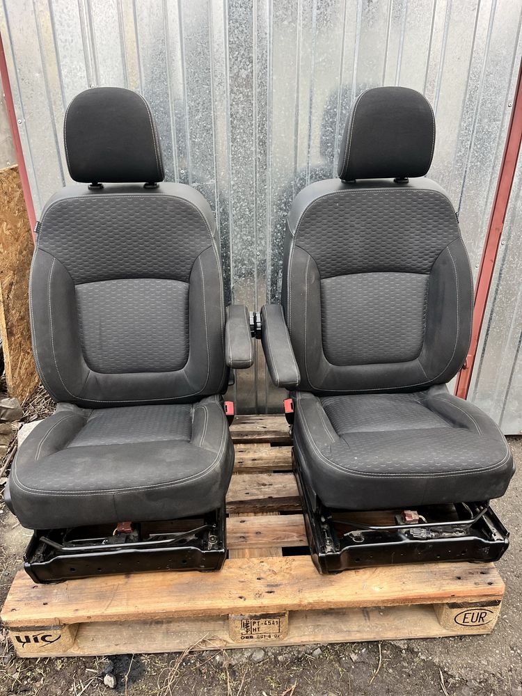 Fotel fotele pojedyńcze Renault Trafic 3 III 4 IV Opel Vivaro B jedynk