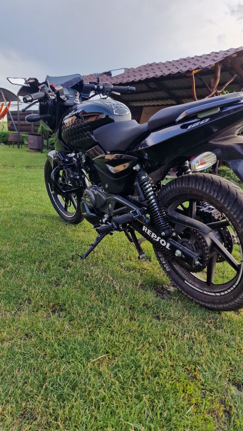 Продам bajaj pulsar 180