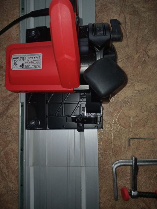 Продам плиткорез, в новом состоянии, в использовании был 1 раз!