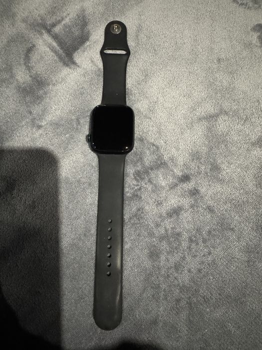 Apple watch series 8 45mm gps