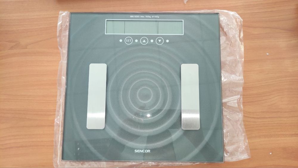 Продам напольные весы Sencor до 150 кг