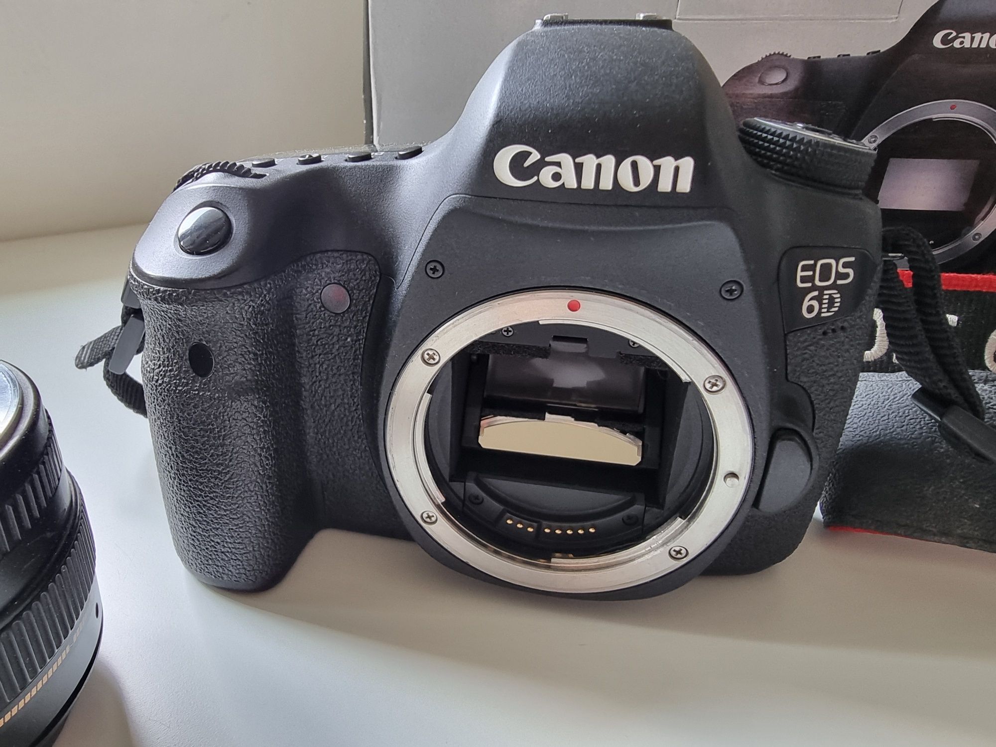 Canon EOS 6D w idealnym stanie