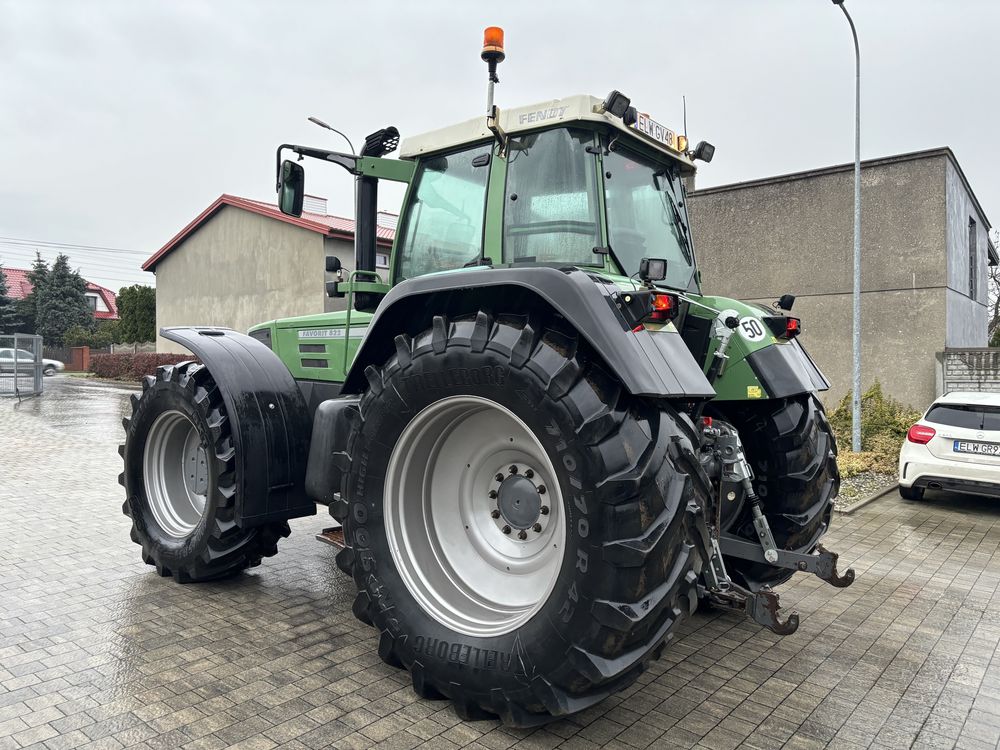 Fendt Favorit 822