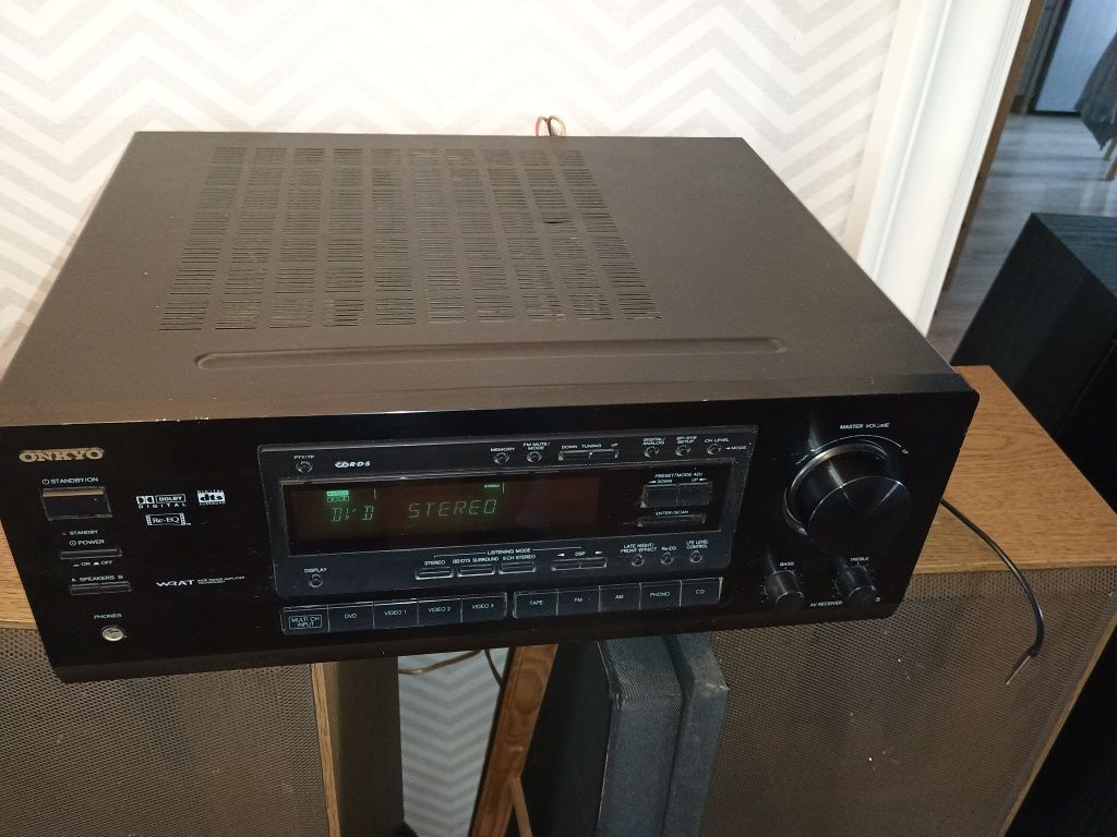 Onkyo TX-DS575 – potężny amplituner 5.1