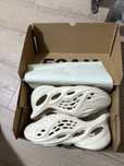 Yeezy foam runner rozmiar 43,42 nowy
