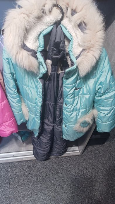 Зимняя куртка и штаны, полукомбинезон комплект на девочку
