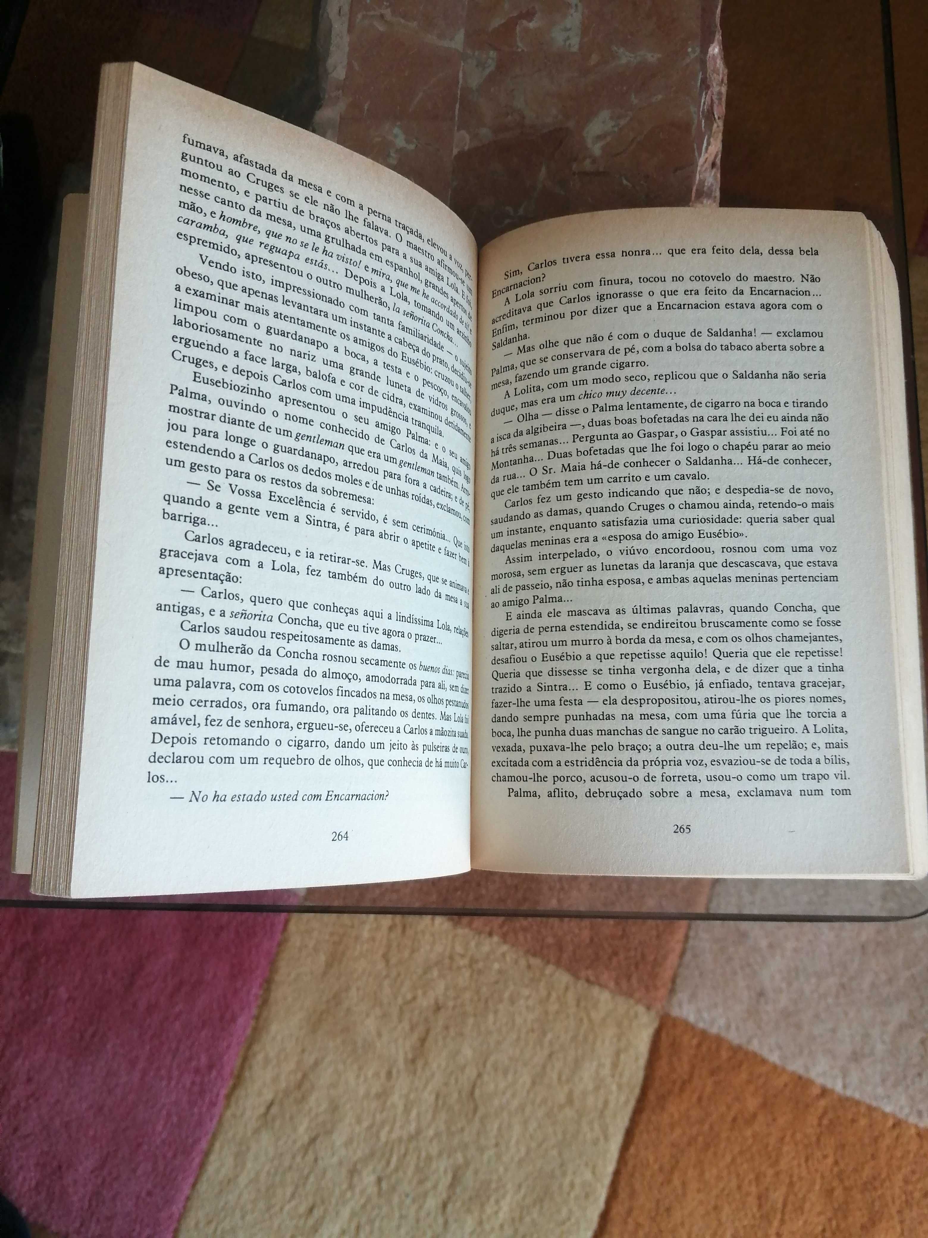 OS MAIAS em livro