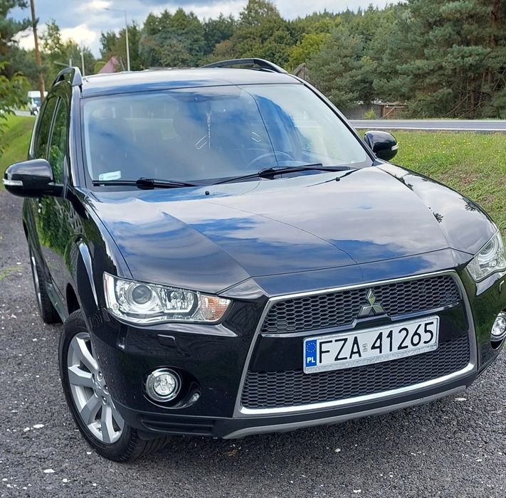 Mitsubishi Outlander Mitsubishi Outlander 2.2 D 177KM. 4x4, 7 miejsc.