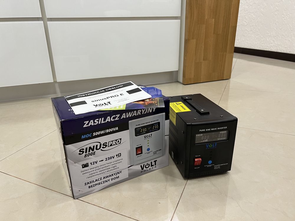 Джерело безперебійного живлення VOLT POLSKA SINUS PRO 800 E 12/230V