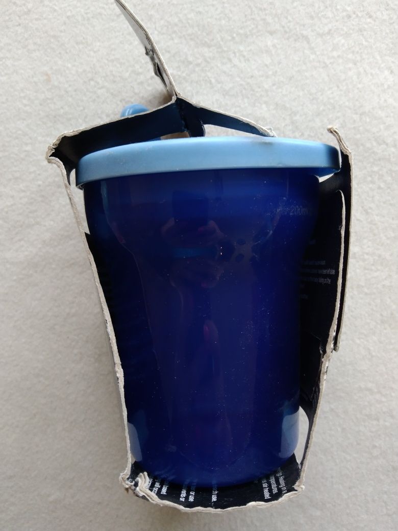 Kubek z dziubkiem do picia tommee tippee butelka pojemnik etui opakowa