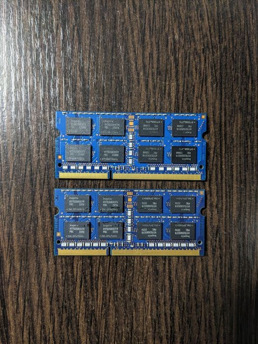 SK hynix 2- плашки по 4гб. PC3L-12800S , 1600MHZ , DDR3 для ноутбуков