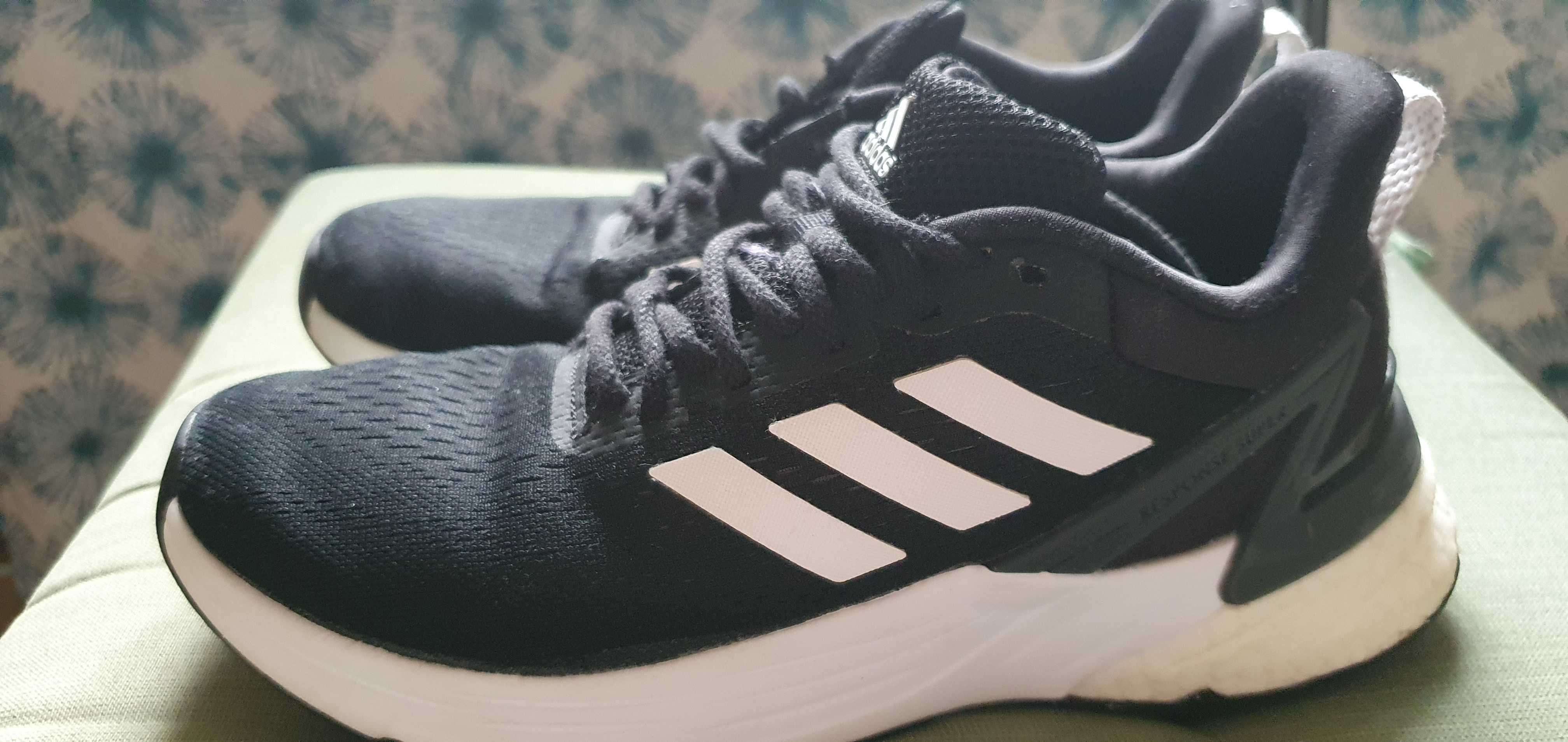 Adidas Response super 2.0 buty chłopięce czarno-białe w roz. 38