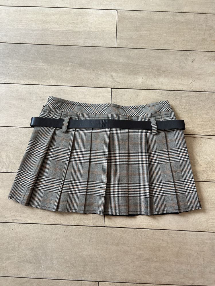 Nowa spódniczka plisowana mini w kratkę z paskiem bershka