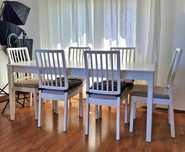 Mesa extensível com 6 cadeiras