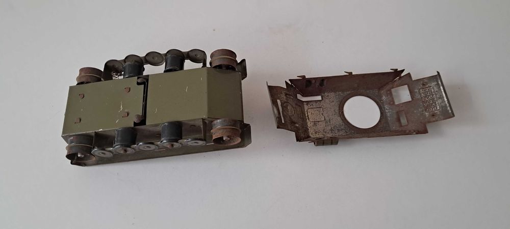 Czołg RS 51 blaszana stara zabawka T34 RS51