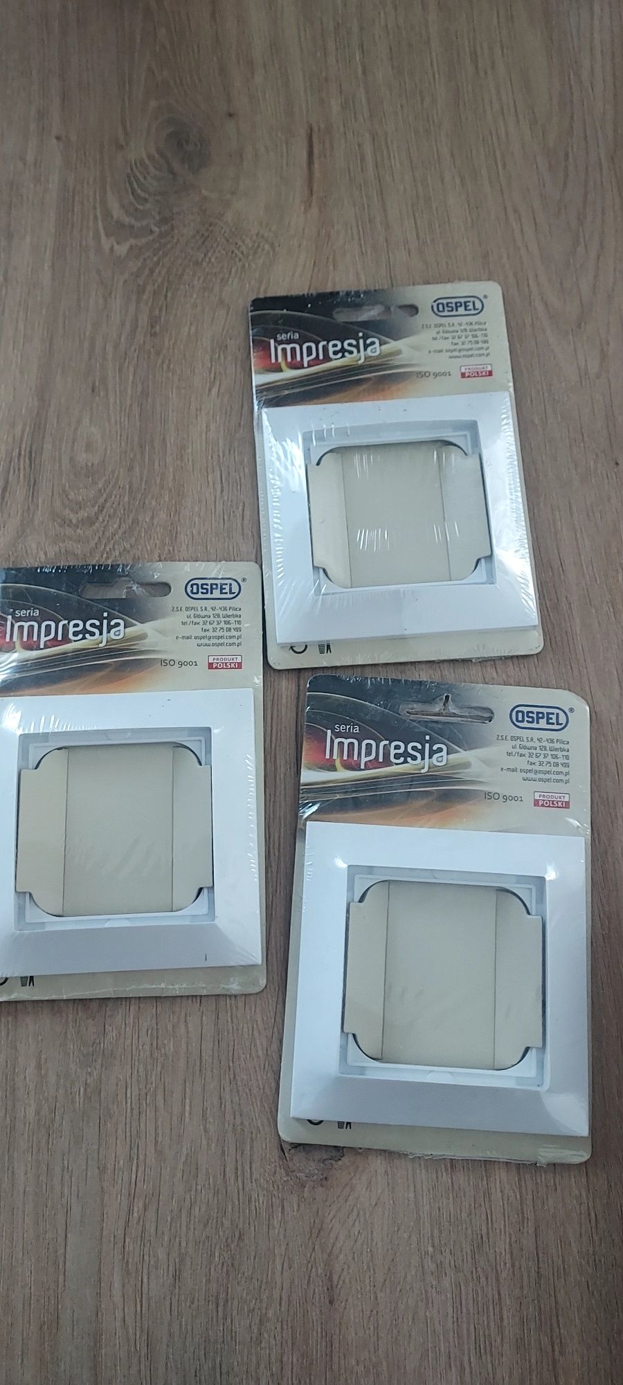 Zestaw gniazdo, łącznik, ramki Impresja