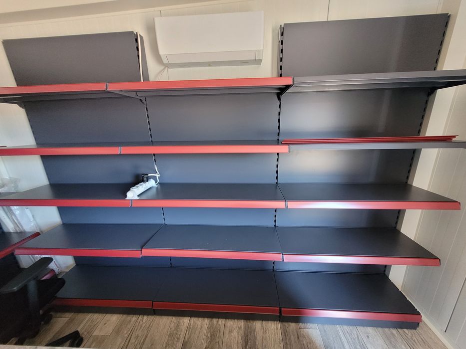 Sprzedam regały metalowe