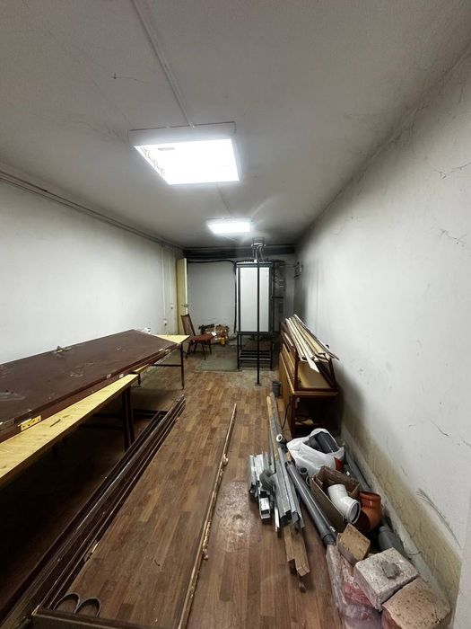 Продається фасадне приміщення 32 м2 в м-рн Пасічна