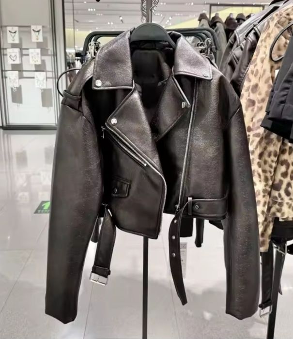 Модна куртка КОСУХА