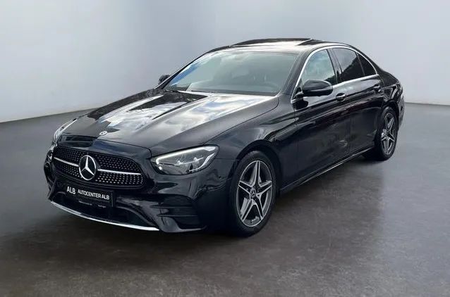 Mercedes-Benz Klasa E Mercedes-Benz E 220d HYBRID 200KM, Automat, Kamera 360°, Skóra, Navi,