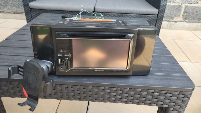 Radio Pioneer AVH3200BT do BMW e39