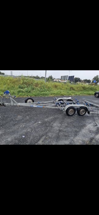 Atrelado rodado duplo para Barcos ate 7 metros