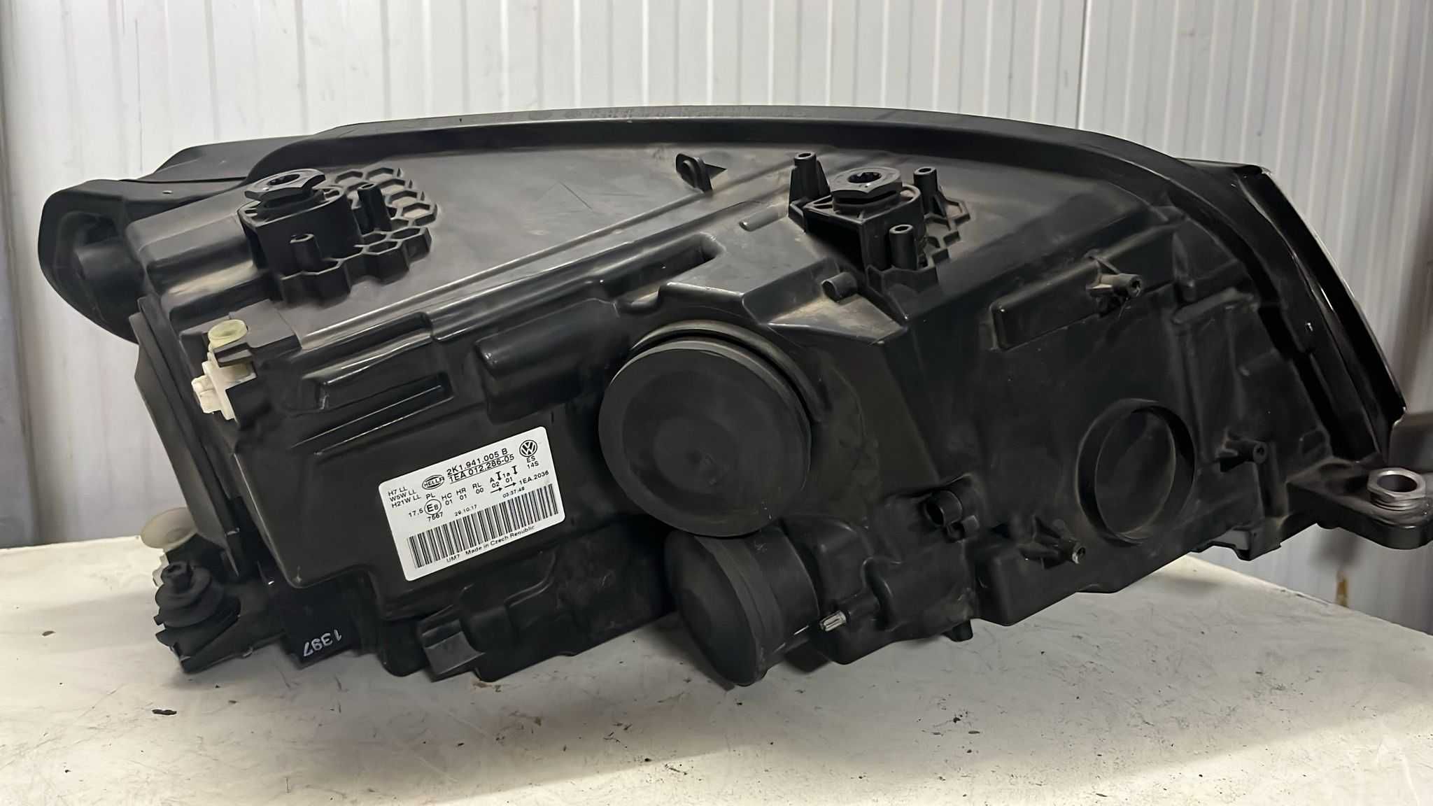 Farol esquerdo VW CADDY II Box Body/MPV (9K9A)