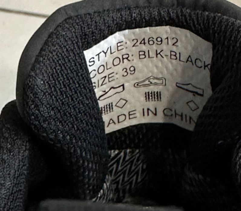 Buty antypoślizgowy, Sneakersy Piggsko 2469