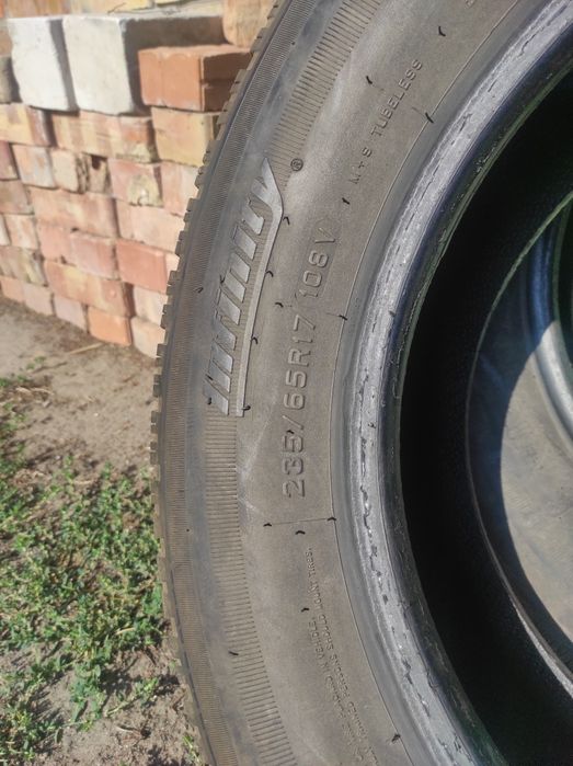 Всесезонні шини Infinity INF-200 235/65 R17 108V