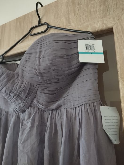 Sukienka bez ramiaczek