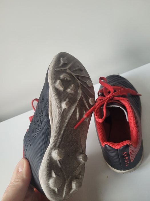 Halówki Decathlon korki dziecięce buty sportowe 27