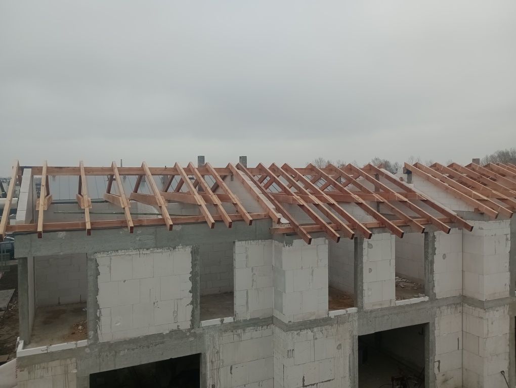 Dachy montaż konstrukcji dachowej + poszycie