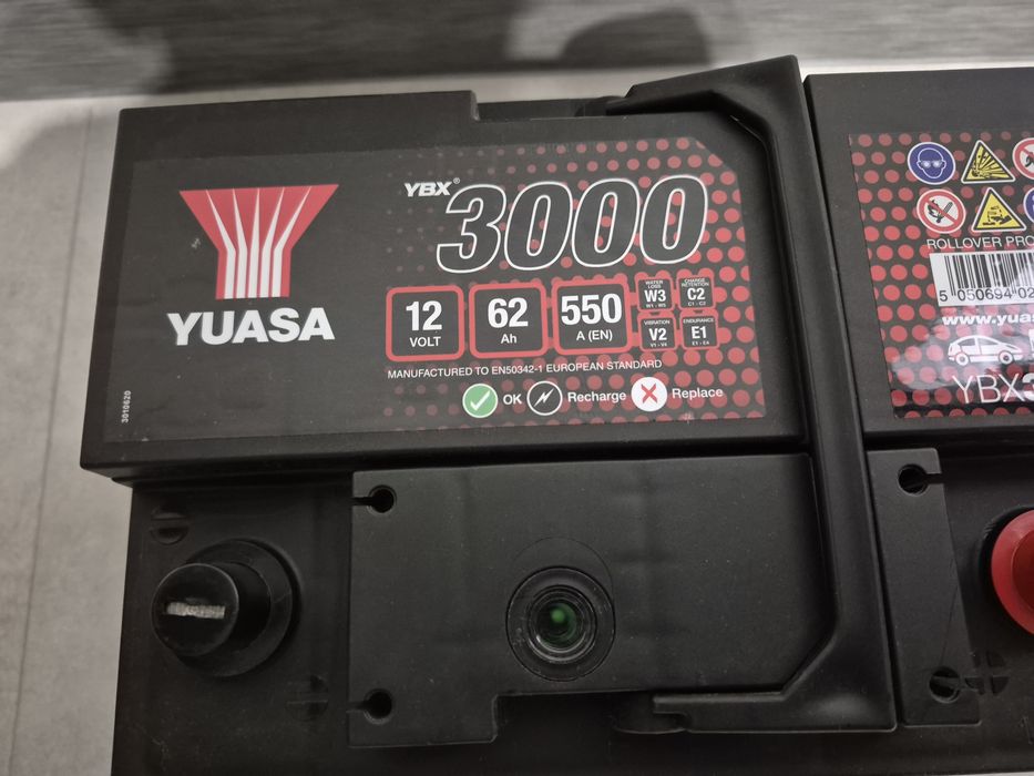 Akumulator 62ah 12V Yuasa 550A YBX3000