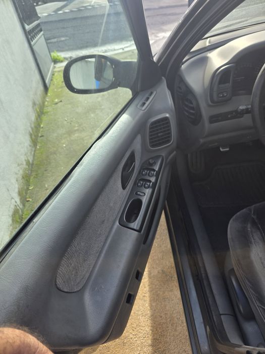 Renault LAGUNA 1.6 99