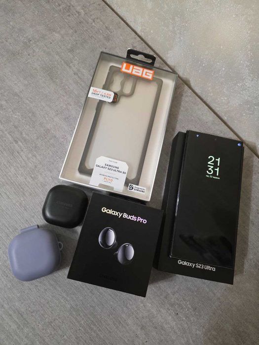 Комплект Samsung Galaxy S23 Ultra 12/512 + Buds Pro Ідеал!