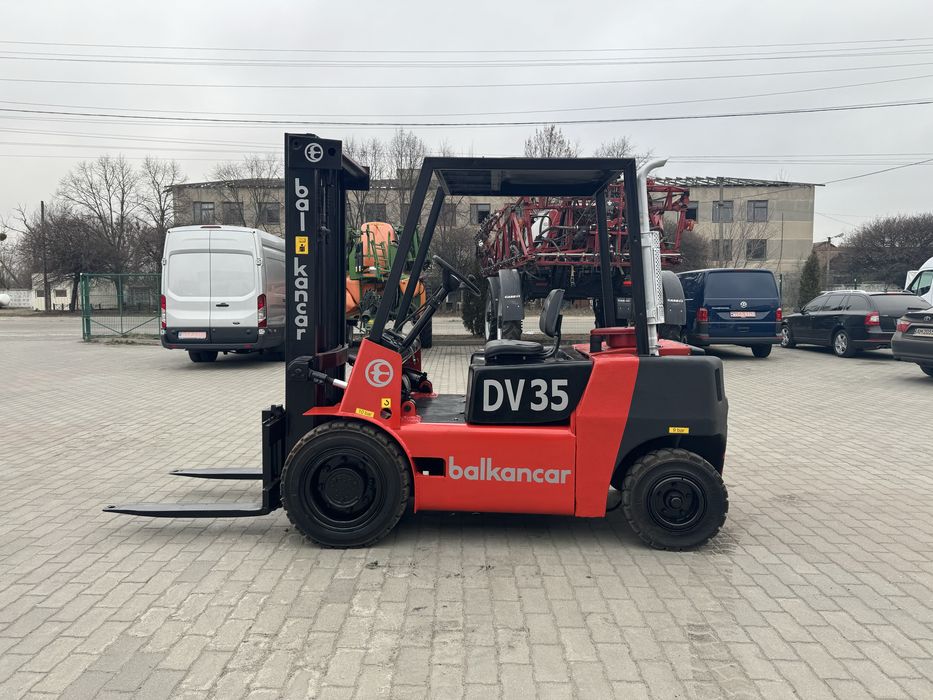 Навантажувач Балканкар Дв 1792