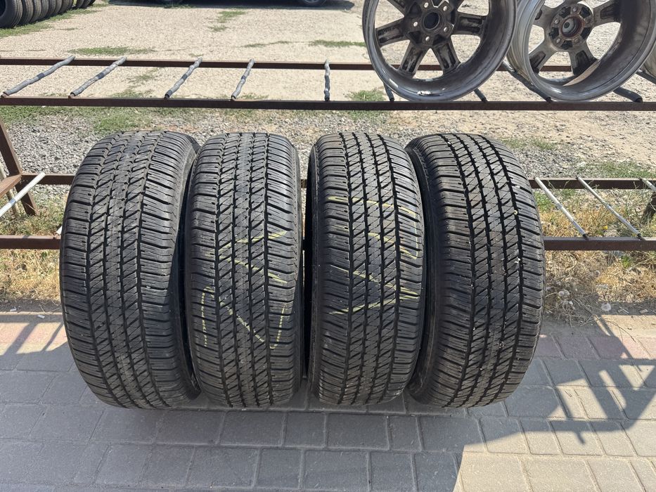 Продам комплект резины