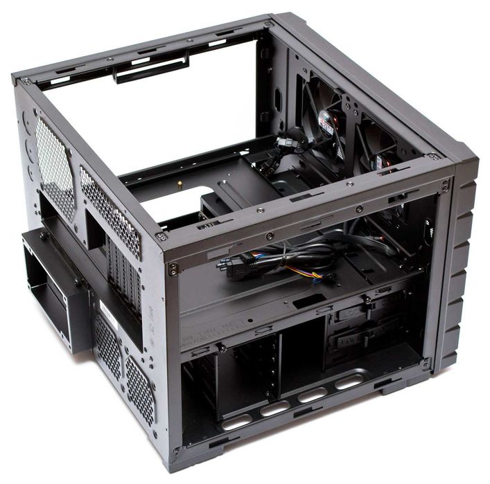 Рідкісний Корпус для настільного комп'ютера CoolerMaster HAF XB EVO