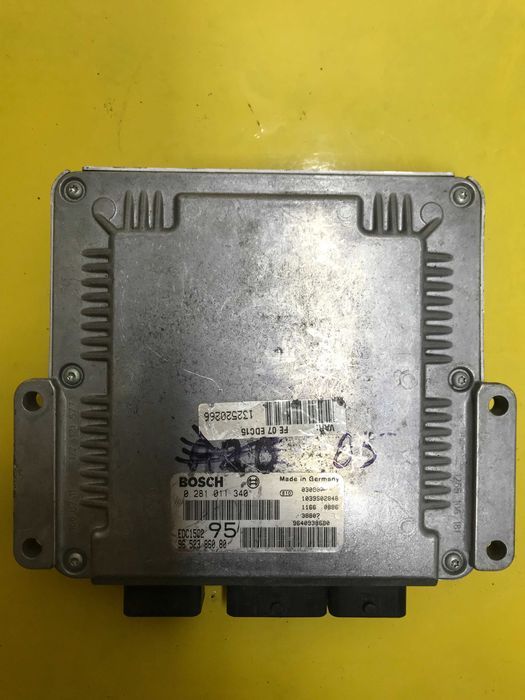 Блок управління двигуном Citroen C5 0281011340  9652386080