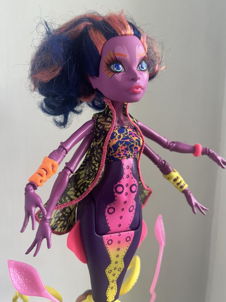 Кукла Кала Мерри из Monster High