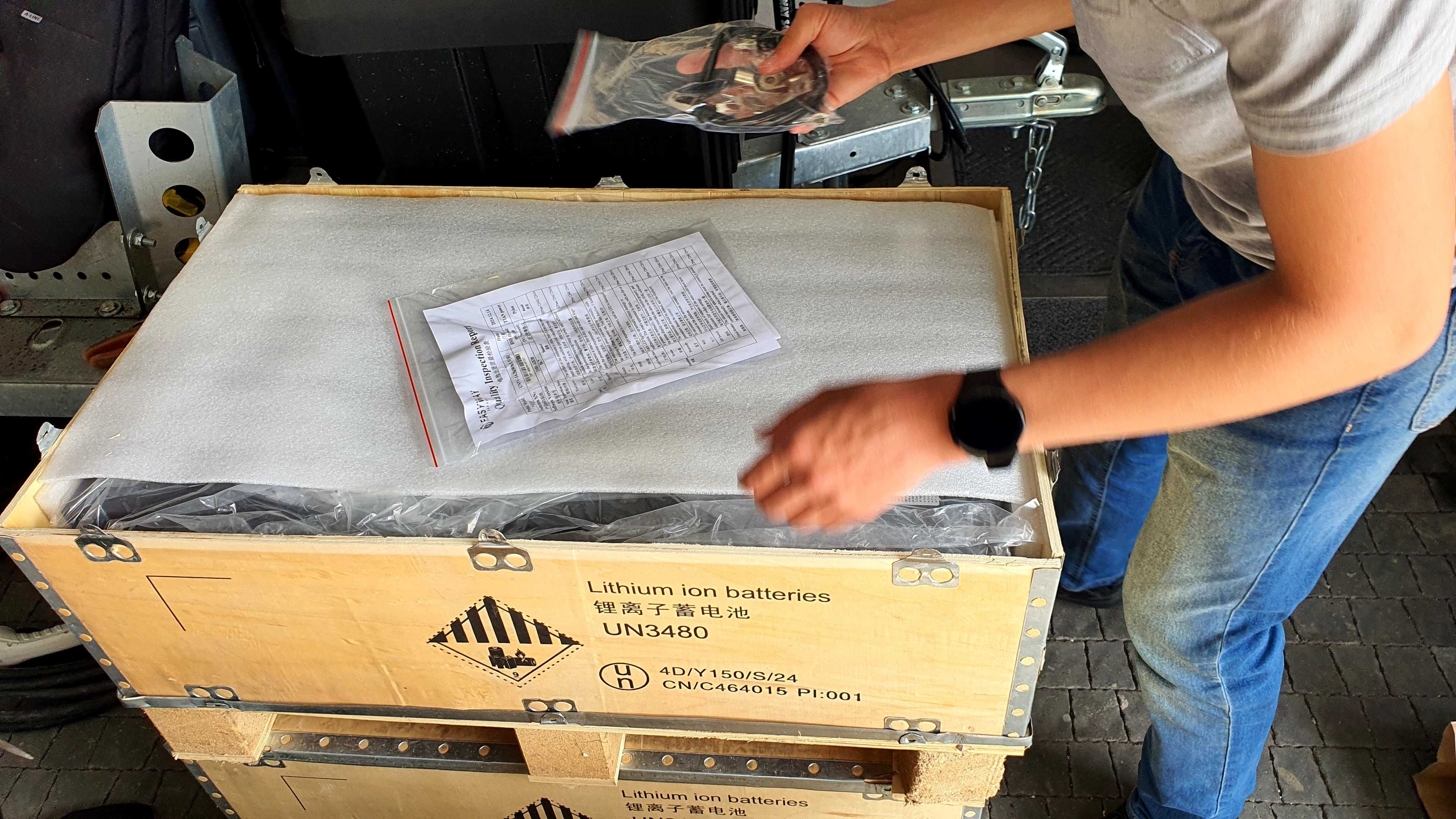 Батарея LiFePO4 8000 циклов Easywey.